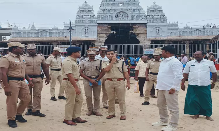 திருச்செந்தூர் கோவில் கந்தசஷ்டி திருவிழா: பாதுகாப்பு ஏற்பாடுகளை டி.ஐ.ஜி., எஸ்.பி. ஆய்வு