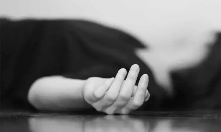 பிரேக் அப் செய்த காதலியை குத்திக் கொன்றுவிட்டு வாலிபர் தற்கொலை பிரேக் அப் செய்த காதலியை குத்திக் கொன்றுவிட்டு வாலிபர் தற்கொலை