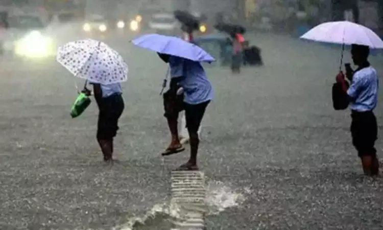 இரவு 7 மணி வரை 13 மாவட்டங்களில் மழைக்கு வாய்ப்பு இரவு 7 மணி வரை 13 மாவட்டங்களில் மழைக்கு வாய்ப்பு