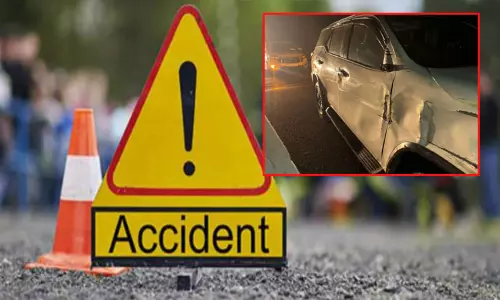 உத்தர பிரதேசம்:  பெரும் விபத்தில் இருந்து உயிர் தப்பிய மந்திரி