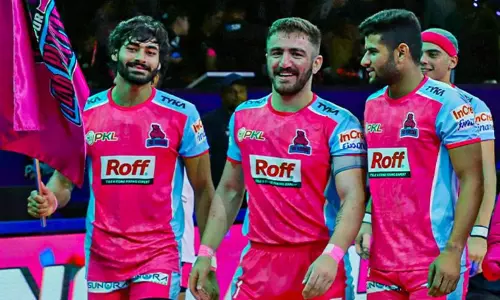 புரோ கபடி லீக் ‘பிளே-ஆப்’: அரியானா அணியை வீழ்த்தி ஜெய்ப்பூர் வெற்றி