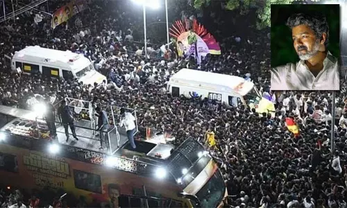 கரூர் சம்பவம்.. முதல் தகவல் அறிக்கை தாக்கல் செய்த சி.பி.ஐ.: புஸ்சி ஆனந்த் உள்பட 3 பேர் மீது வழக்குப்பதிவு