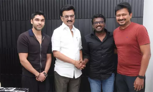 பைசன்: “மாரி செல்வராஜின் திரைமகுடத்தில் மற்றுமொரு வைரக்கல்” - முதல்-அமைச்சர் மு.க.ஸ்டாலின் வாழ்த்து பைசன்: “மாரி செல்வராஜின் திரைமகுடத்தில் மற்றுமொரு வைரக்கல்” - முதல்-அமைச்சர் மு.க.ஸ்டாலின் வாழ்த்து