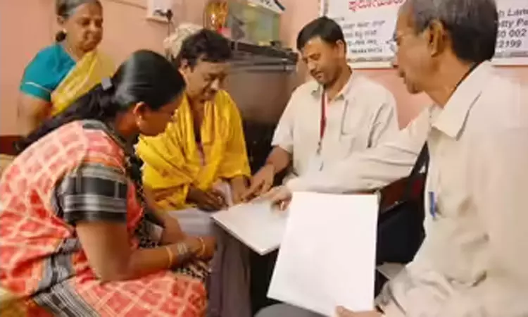 கர்நாடகத்தில் சாதிவாரி கணக்கெடுப்பு: 15 லட்சம்... ... இன்றைய முக்கிய செய்திகள் சில வரிகளில்... 26-10-2025 கர்நாடகத்தில் சாதிவாரி கணக்கெடுப்பு: 15 லட்சம்... ... இன்றைய முக்கிய செய்திகள் சில வரிகளில்... 26-10-2025