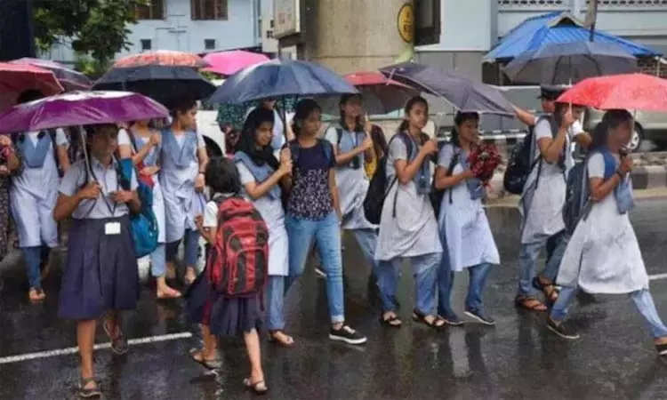 மோந்தா புயல்: ஏனாமில் பள்ளி, கல்லூரிகளுக்கு 3 நாட்கள் விடுமுறை - புதுச்சேரி அரசு