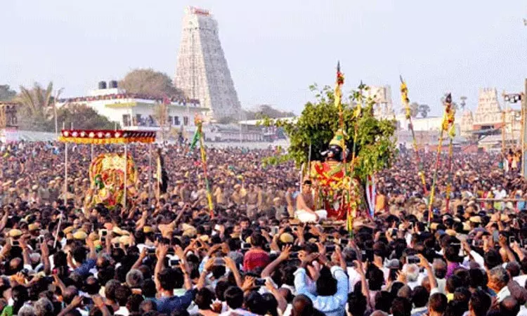 சூரசம்ஹார விழா-4,000 போலீசார் பாதுகாப்பு சூரசம்ஹார விழா-4,000 போலீசார் பாதுகாப்பு