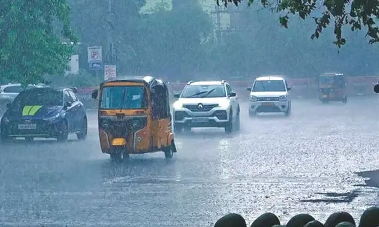 தமிழகத்தின் 12 மாவட்டங்களில் இன்று கனமழைக்கு வாய்ப்பு தமிழகத்தின் 12 மாவட்டங்களில் இன்று கனமழைக்கு வாய்ப்பு