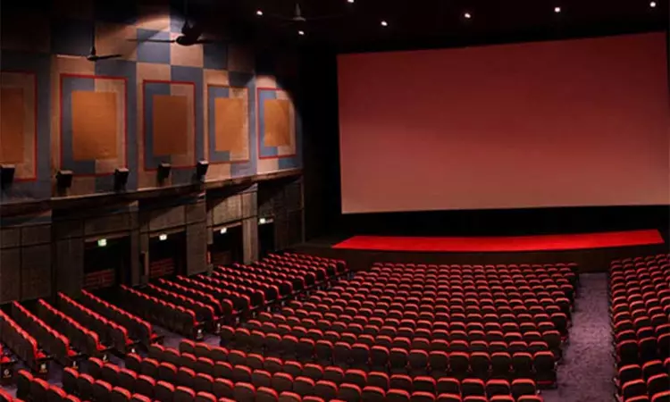 ஆன்லைன் டிக்கெட் முன்பதிவு - தயாரிப்பாளர்கள் சங்கம் அதிரடி முடிவு ஆன்லைன் டிக்கெட் முன்பதிவு - தயாரிப்பாளர்கள் சங்கம் அதிரடி முடிவு