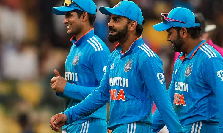 விராட், ரோகித் உள்ளூர் போட்டிகளில் விளையாட வேண்டுமா..? சுப்மன் கில் விளக்கம் விராட், ரோகித் உள்ளூர் போட்டிகளில் விளையாட வேண்டுமா..? சுப்மன் கில் விளக்கம்