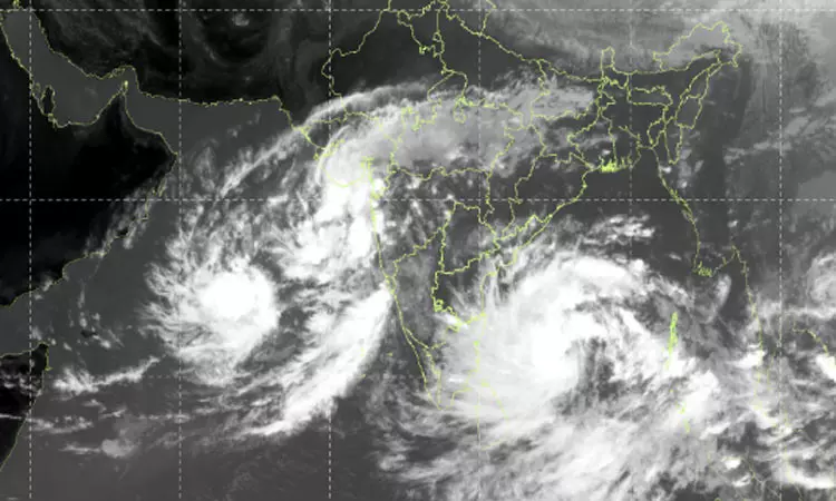 வங்கக்கடலில் நாளை உருவாகும் தீவிர புயலில் இருந்து  தப்பியது சென்னை