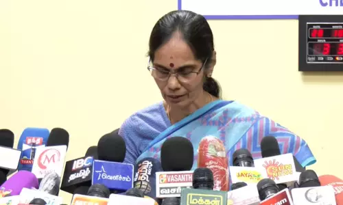 சென்னைக்கு கிழக்கே 480 கி.மீ. தொலைவில் புயல் - வானிலை ஆய்வு மையம் சென்னைக்கு கிழக்கே 480 கி.மீ. தொலைவில் புயல் - வானிலை ஆய்வு மையம்