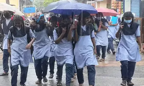 சென்னை உட்பட 2 மாவட்டங்களில் நாளை பள்ளிகளுக்கு விடுமுறை