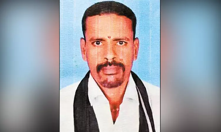 கொசஸ்தலை ஆற்றில் அடித்து செல்லப்பட்ட தொழிலாளி உடல் மீட்பு கொசஸ்தலை ஆற்றில் அடித்து செல்லப்பட்ட தொழிலாளி உடல் மீட்பு