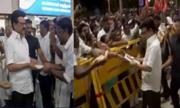 மதுரையில் முதல்-அமைச்சர் மு.க.ஸ்டாலினுக்கு உற்சாக வரவேற்பு மதுரையில் முதல்-அமைச்சர் மு.க.ஸ்டாலினுக்கு உற்சாக வரவேற்பு