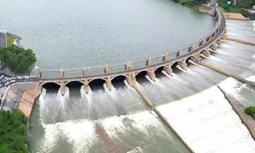 மேட்டூர் அணைக்கு நீர்வரத்து 15,500 கன அடியாக சரிவு