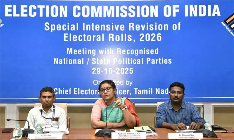 வாக்காளர் சிறப்பு தீவிர திருத்த பணியில் 77 ஆயிரம் பேர்: வீடு வீடாக 3 முறை  வருவார்கள் | 77 thousand people in special intensive correction work: will  visit house to house 3 times