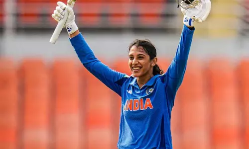 ஐசிசி தரவரிசை: நம்பர் 1 இடத்தில் நீடிக்கும் ஸ்மிருதி மந்தனா