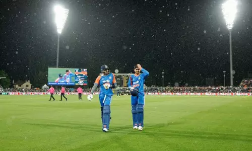 இந்தியா- ஆஸ்திரேலியா இடையிலான முதல் டி20 போட்டி - மழையால் ரத்து இந்தியா- ஆஸ்திரேலியா இடையிலான முதல் டி20 போட்டி - மழையால் ரத்து