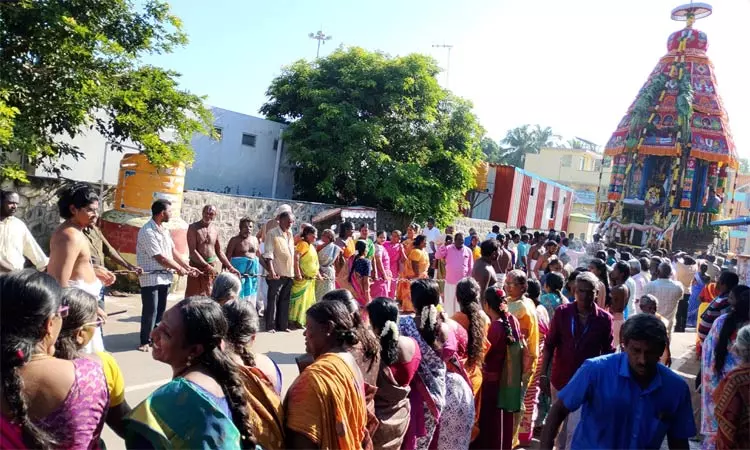 பூதத்தாழ்வார் உற்சவம்: மாமல்லபுரம் ஸ்தல சயன பெருமாள் கோவிலில் தேரோட்டம் பூதத்தாழ்வார் உற்சவம்: மாமல்லபுரம் ஸ்தல சயன பெருமாள் கோவிலில் தேரோட்டம்