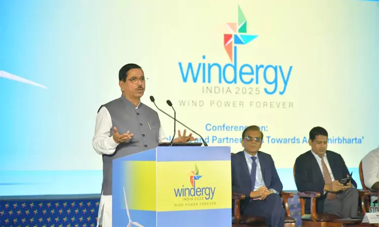 2030-ம் ஆண்டுக்குள் 500 ஜிகாவாட் புதுப்பிக்கத்தக்க மின்சாரம் உற்பத்தி செய்ய இலக்கு: மத்திய மந்திரி பிரகலாத் ஜோஷி 2030-ம் ஆண்டுக்குள் 500 ஜிகாவாட் புதுப்பிக்கத்தக்க மின்சாரம் உற்பத்தி செய்ய இலக்கு: மத்திய மந்திரி பிரகலாத் ஜோஷி