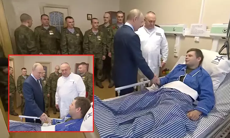 நேட்டோ தாக்குதலில் உயிர் தப்பிய ரஷிய வீரர்... கையை பிடித்து புதின் கூறிய நெகிழ வைத்த வார்த்தை நேட்டோ தாக்குதலில் உயிர் தப்பிய ரஷிய வீரர்... கையை பிடித்து புதின் கூறிய நெகிழ வைத்த வார்த்தை