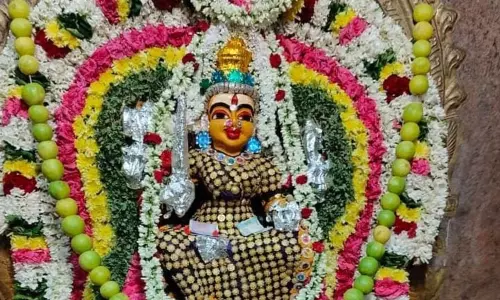 பரமத்தி சேத்துக்கால் மாரியம்மன் கோவில் திருவிழா