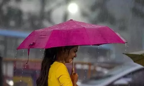 தமிழகத்தில் 5-ந்தேதி வரை லேசான மழை பெய்யக்கூடும் - வானிலை ஆய்வு மையம் தமிழகத்தில் 5-ந்தேதி வரை லேசான மழை பெய்யக்கூடும் - வானிலை ஆய்வு மையம்