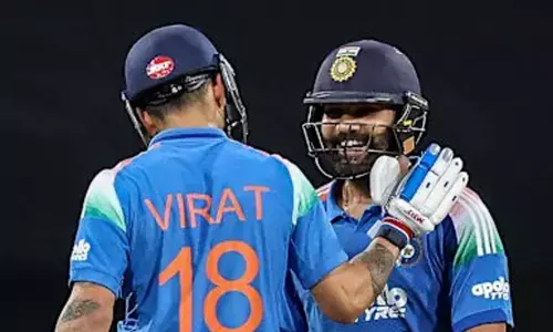 என்னால் நம்ப முடியவில்லை.. இதுதான் முதல் முறையா..? ரோகித் குறித்து இங்கிலாந்து முன்னாள் வீரர் என்னால் நம்ப முடியவில்லை.. இதுதான் முதல் முறையா..? ரோகித் குறித்து இங்கிலாந்து முன்னாள் வீரர்