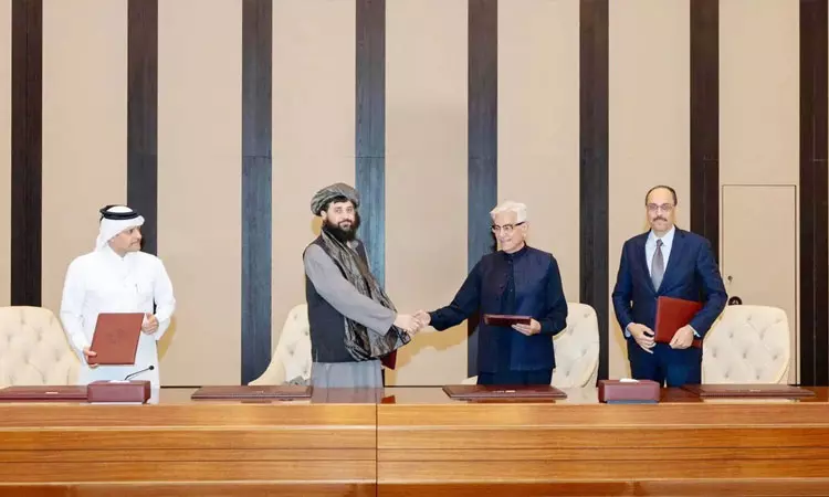 பாகிஸ்தான் - ஆப்கானிஸ்தான் இடையே போர் நிறுத்தம்; 6-ம் தேதி முக்கிய முடிவு பாகிஸ்தான் - ஆப்கானிஸ்தான் இடையே போர் நிறுத்தம்; 6-ம் தேதி முக்கிய முடிவு