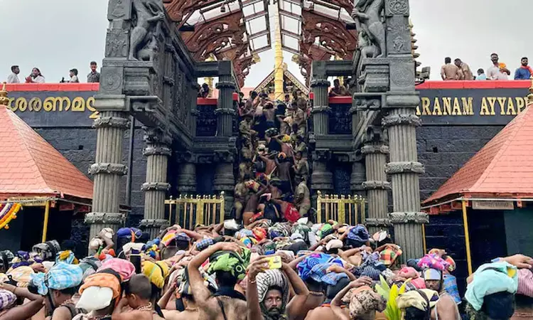 சபரிமலையில் பக்தர்களுக்கு வழங்க 15 லட்சம் டின் அரவணை தயார்