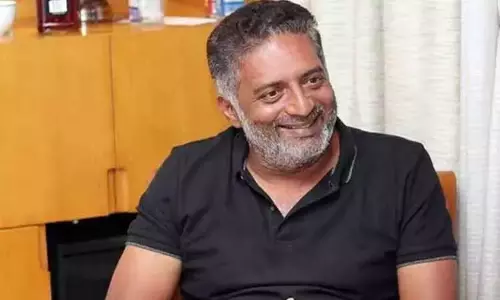 நடிகர் பிரகாஷ்ராஜ் உள்பட 70 பேருக்கு ராஜ்யோத்சவா விருது கர்நாடக அரசு வழங்குகிறது நடிகர் பிரகாஷ்ராஜ் உள்பட 70 பேருக்கு ராஜ்யோத்சவா விருது கர்நாடக அரசு வழங்குகிறது