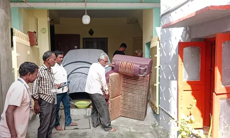 சென்னையில் இன்று மட்டும் 84.37 மெட்ரிக் டன் பழைய பொருட்கள் சேகரிக்கப்பட்டு அகற்றம் சென்னையில் இன்று மட்டும் 84.37 மெட்ரிக் டன் பழைய பொருட்கள் சேகரிக்கப்பட்டு அகற்றம்