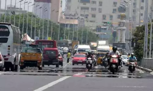 தமிழ்நாட்டில் அடுத்த ஒரு வாரம் வெயில் சுட்டெரிக்கும்- வானிலை ஆய்வாளர்கள் தமிழ்நாட்டில் அடுத்த ஒரு வாரம் வெயில் சுட்டெரிக்கும்- வானிலை ஆய்வாளர்கள்