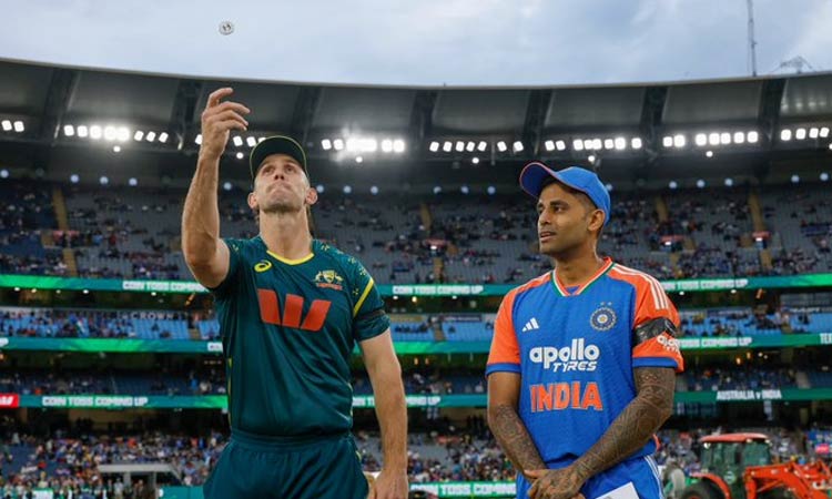 3வது டி20 போட்டி: டாஸ் வென்ற இந்தியா பந்துவீச்சு தேர்வு