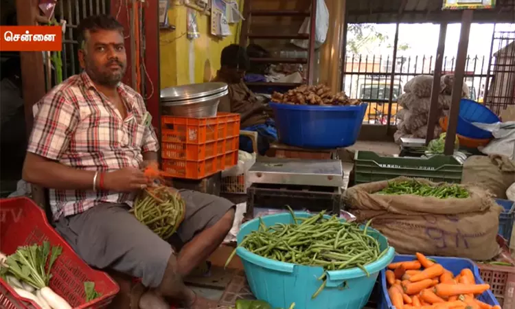 கோயம்பேடு சந்தையில் காய்கறிகள் விலை திடீர் உயர்வு கோயம்பேடு சந்தையில் காய்கறிகள் விலை திடீர் உயர்வு