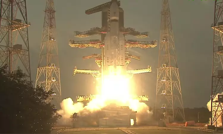 சி.எம்.எஸ்.-03 செயற்கைக்கோளை வெற்றிகரமாக விண்ணில் செலுத்தியது இஸ்ரோ சி.எம்.எஸ்.-03 செயற்கைக்கோளை வெற்றிகரமாக விண்ணில் செலுத்தியது இஸ்ரோ