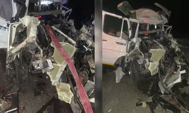 ராஜஸ்தான்: லாரி மீது வேன் மோதி கோர விபத்து - 15 பேர் பலி ராஜஸ்தான்: லாரி மீது வேன் மோதி கோர விபத்து - 15 பேர் பலி