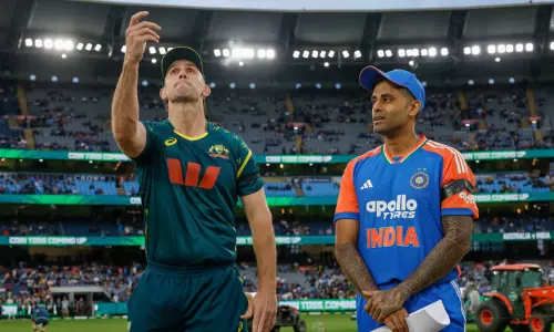 ஆஸ்திரேலிய அணிக்கு பதிலடி கொடுக்குமா இந்தியா ? இன்று 3-வது டி20 போட்டி ஆஸ்திரேலிய அணிக்கு பதிலடி கொடுக்குமா இந்தியா ? இன்று 3-வது டி20 போட்டி