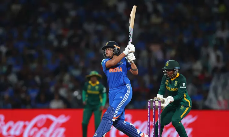 ஐ.சி.சி. உலகக்கோப்பை: உலக சாதனை படைத்த ஷபாலி வர்மா