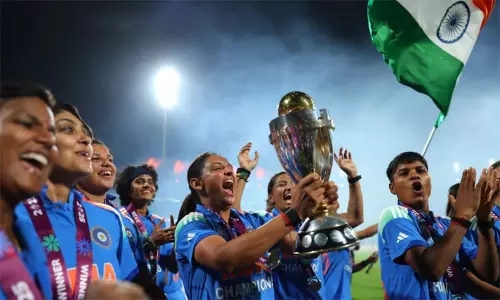 மகளிர் உலகக்கோப்பையை வென்ற இந்திய அணிக்கு வழங்கப்படும் பரிசுத்தொகை எவ்வளவு? - வெளியான தகவல் மகளிர் உலகக்கோப்பையை வென்ற இந்திய அணிக்கு வழங்கப்படும் பரிசுத்தொகை எவ்வளவு? - வெளியான தகவல்