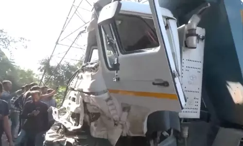 ராஜஸ்தானில்  லாரி மோதி 12 பேர் உயிரிழப்பு