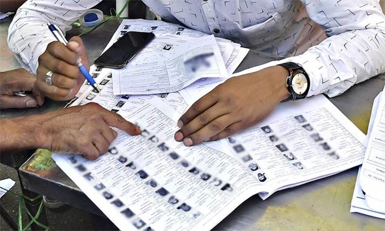 தொடங்கியது சிறப்பு வாக்காளர் திருத்தப் பணி: பொதுமக்கள் கவனிக்க வேண்டியவை என்ன? தொடங்கியது சிறப்பு வாக்காளர் திருத்தப் பணி: பொதுமக்கள் கவனிக்க வேண்டியவை என்ன?