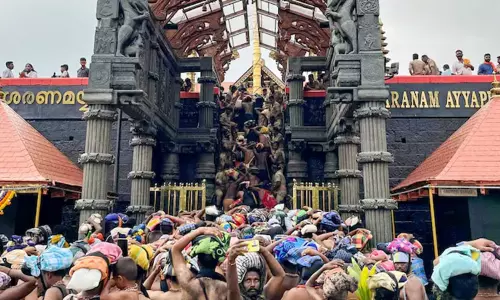 சபரிமலை சீசனையொட்டி பூஜைகளுக்கான ஆன்லைன் முன்பதிவு நாளை தொடக்கம்