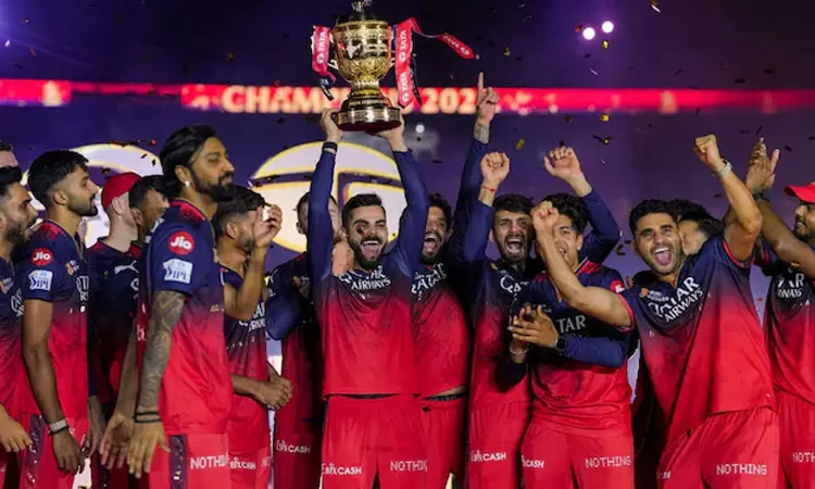 விற்பனைக்கு வந்த நடப்பு சாம்பியன் ஆர்சிபி அணி.. ரசிகர்கள் ஷாக்