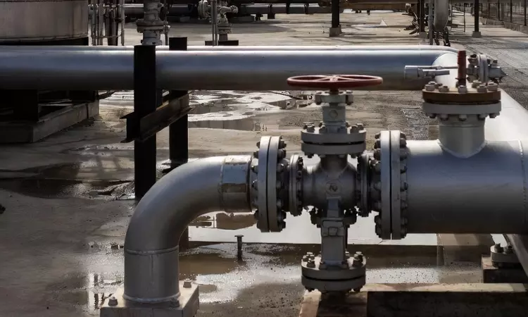 நெருக்கடி கொடுக்கும் அமெரிக்கா: ரஷியாவிடம் எண்ணெய் வாங்குவதை நிறுத்துகிறதா இந்தியா?