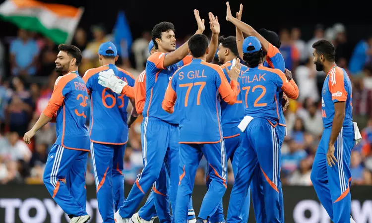 ஆஸ்திரேலியாவுக்கு எதிரான வெற்றி : பேட்ஸ்மேன்களுக்கு சூர்யகுமார் பாராட்டு