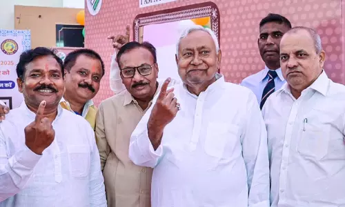 பீகார் தேர்தல்: வாக்குப்பதிவு நிறைவு: 64.66 சதவீத வாக்குகள் பதிவு பீகார் தேர்தல்: வாக்குப்பதிவு நிறைவு: 64.66 சதவீத வாக்குகள் பதிவு