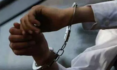 சிறுமியை பாலியல் வன்கொடுமை செய்த வழக்கு; 24 ஆண்டுகள் தலைமறைவாக இருந்த குற்றவாளி கைது சிறுமியை பாலியல் வன்கொடுமை செய்த வழக்கு; 24 ஆண்டுகள் தலைமறைவாக இருந்த குற்றவாளி கைது