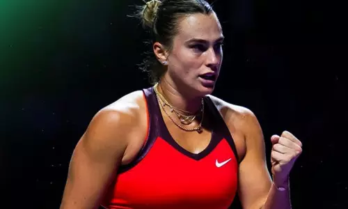 மகளிர் டென்னிஸ் சாம்பியன்ஷிப்: சபலென்கா இறுதிப்போட்டிக்கு முன்னேற்றம் மகளிர் டென்னிஸ் சாம்பியன்ஷிப்: சபலென்கா இறுதிப்போட்டிக்கு முன்னேற்றம்