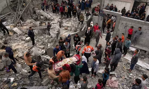 இஸ்ரேல் - ஹமாஸ் போர்: காசாவில் 69 ஆயிரம் பேர் பலி